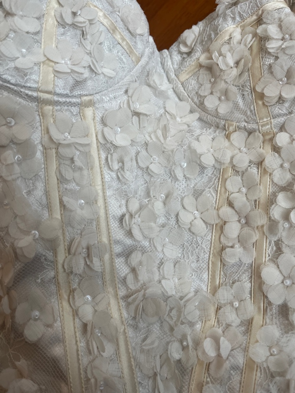 Ann Taylor Ivory Lace 3D Floral & Pearl Appliqué Bustier Corset size 6 - Picture 8 of 13